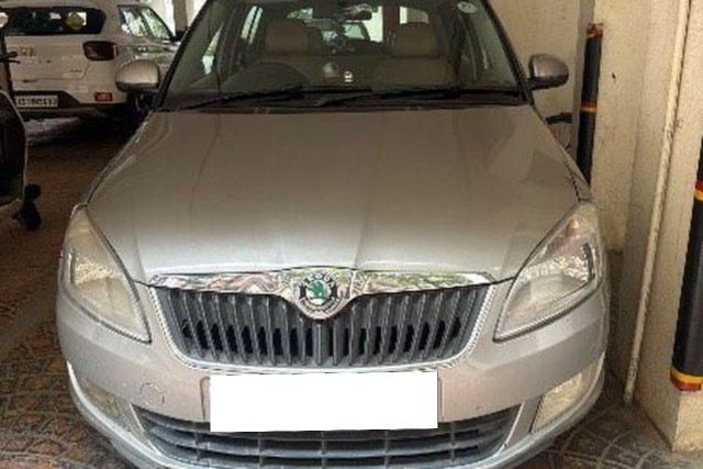 Skoda Fabia 1.2L Diesel Elegance Second-hand 2011 Skoda Fabia 1.2L Diesel Elegance for sale in Bangalore