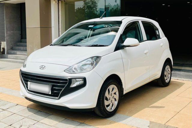 Second-hand 2019 Hyundai Santro Sportz AMT BSIV for sale in Ahmedabad