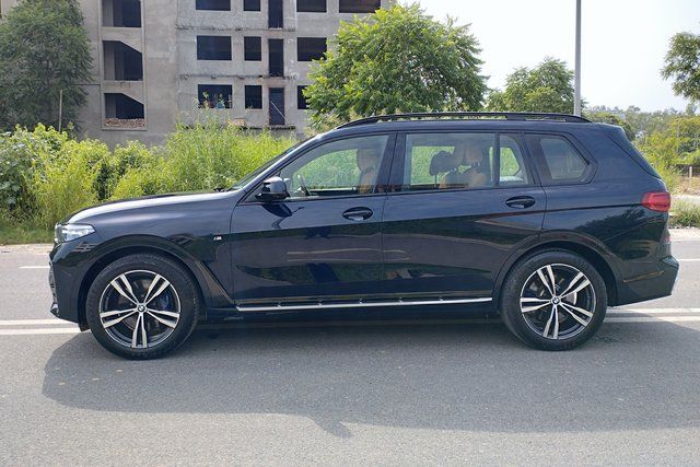 BMW X7 एक्सड्राइव 40i M Sport Second-hand 2021 BMW X7 एक्सड्राइव 40i M Sport for sale in New Delhi