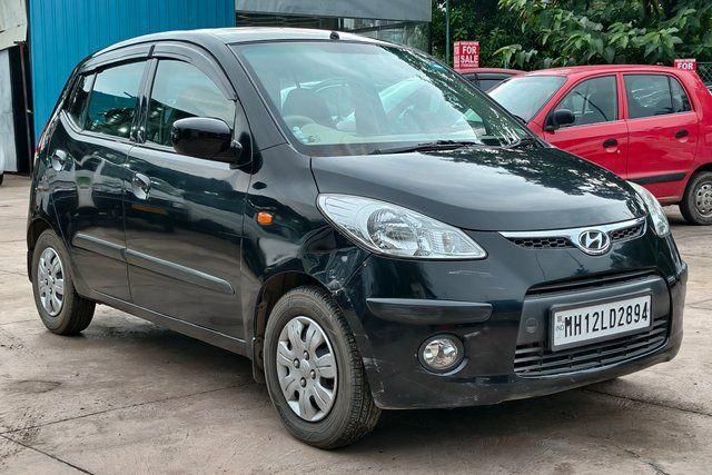 Hyundai i10 Asta Second-hand 2012 Hyundai i10 Asta for sale in Pune
