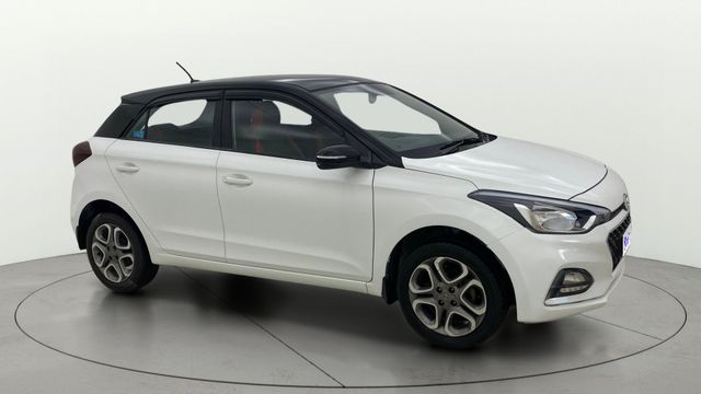 Hyundai i20 स्पोर्टज़ प्लस Dual Tone डीजल Second-hand 2019 Hyundai i20 स्पोर्टज़ प्लस Dual Tone डीजल for sale in Bangalore