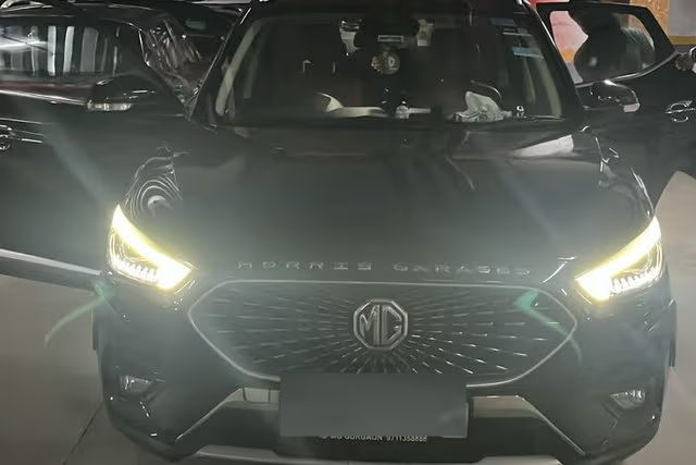 Second-hand 2024 MG Astor Savvy Sangria CVT for sale in Gurgaon