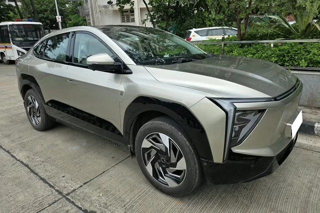 Second-hand 2025 Mahindra XEV 9e Pack Three 11.2kw Charger for sale in Mumbai