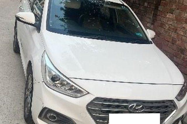 Hyundai Verna VTVT 1.6 एसएक्स ऑप्शन Second-hand 2017 Hyundai Verna VTVT 1.6 एसएक्स ऑप्शन for sale in Amritsar
