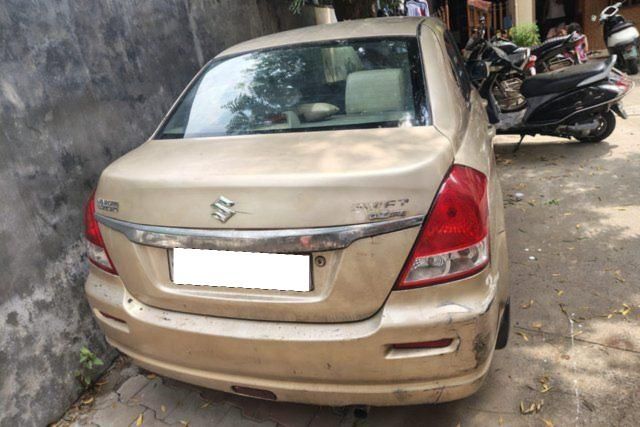 Maruti Suzuki Swift Dzire जेडएक्सआई Second-hand 2010 Maruti Suzuki Swift Dzire जेडएक्सआई for sale in Ahmedabad