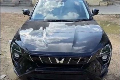 2025 Mahindra XUV 3XO AX7 Turbo