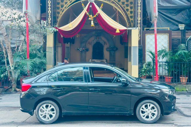 Second-hand 2018 Honda Amaze V CVT Petrol BSIV for sale in Mumbai