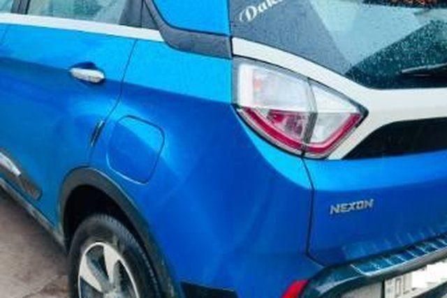 Tata Nexon 1.2 Revotron एक्सजेड प्लस Second-hand 2018 Tata Nexon 1.2 Revotron एक्सजेड प्लस for sale in Greater Noida