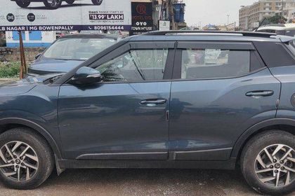 2023 महिंद्रा एक्सयूवी300 W8 Option Diesel BSVI