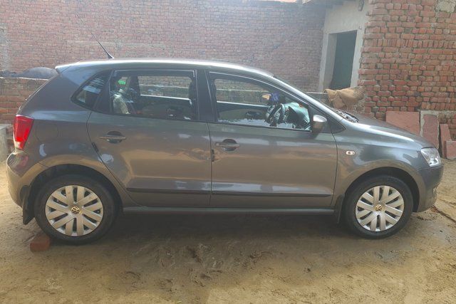 Volkswagen Polo Diesel Trendline 1.2L Second-hand 2013 Volkswagen Polo Diesel Trendline 1.2L for sale in Aligarh