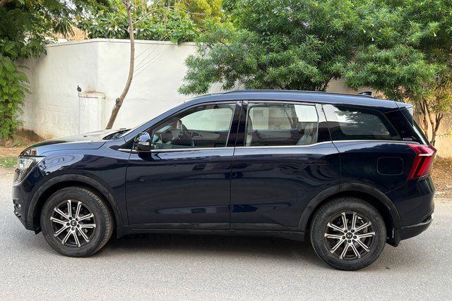 Mahindra XUV700 AX7 7Str Second-hand 2023 Mahindra XUV700 AX7 7Str for sale in Jaipur