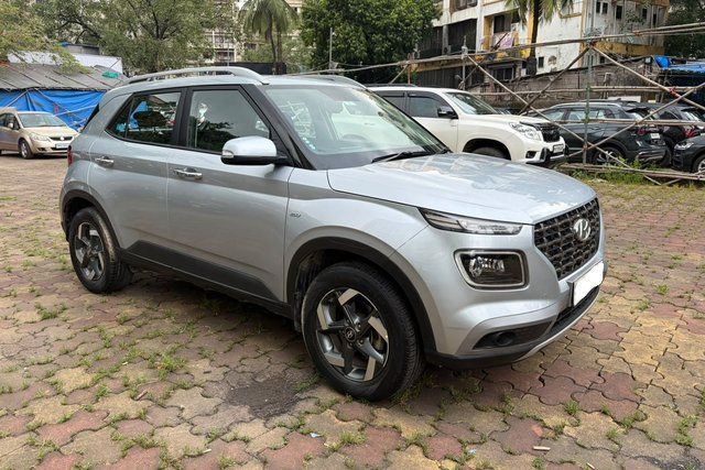 Hyundai Venue SX Plus Turbo DCT Second-hand 2021 Hyundai Venue SX Plus Turbo DCT for sale in Mumbai