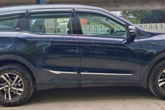 Mahindra XUV700 AX5 7 Str BSVI Second-hand 2023 Mahindra XUV700 AX5 7 Str BSVI for sale in Bangalore