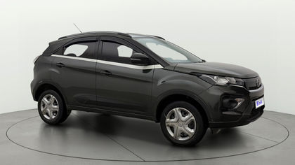 2022 Tata Nexon एक्सएम बीएस6