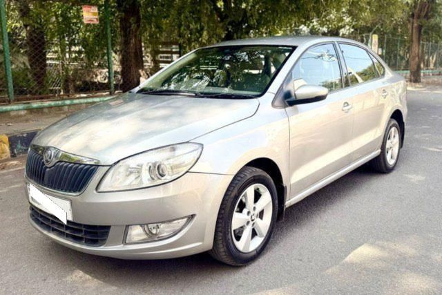 Skoda Rapid 1.5 TDI Style Plus Black Package Second-hand 2015 Skoda Rapid 1.5 TDI Style Plus Black Package for sale in Bangalore