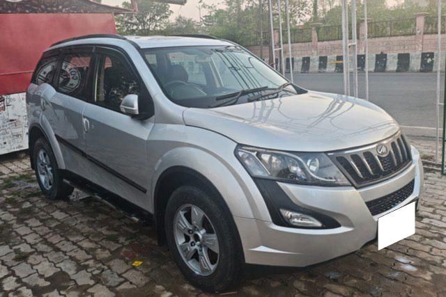 Mahindra XUV500 Xclusive Edition Second-hand 2015 Mahindra XUV500 Xclusive Edition for sale in Lucknow