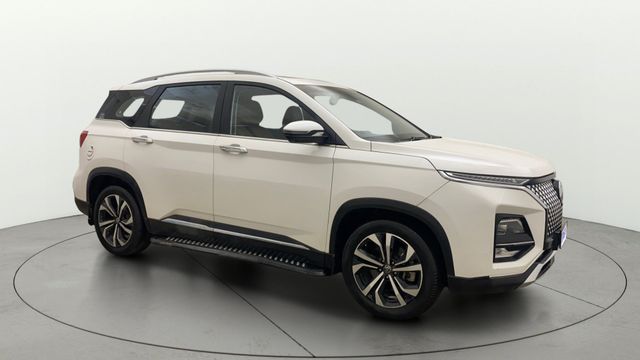 Second-hand 2023 MG Hector Plus 2.0 Sharp Pro 7 Str Diesel BSVI for sale in Hyderabad