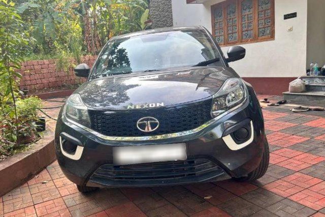 Tata Nexon 1.2 Revotron XM Second-hand 2018 Tata Nexon 1.2 Revotron XM for sale in Kannur