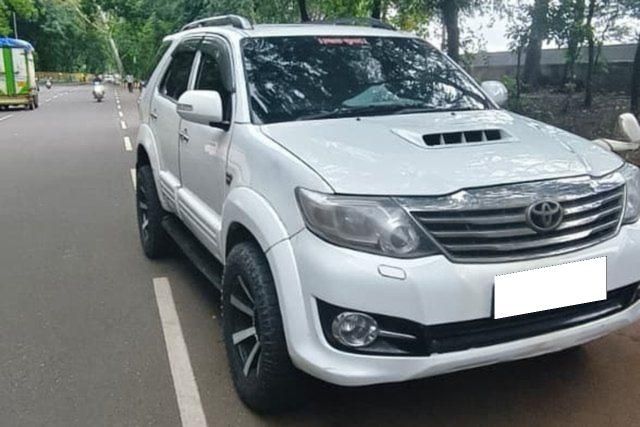 Toyota Fortuner 3.0 Diesel Second-hand 2010 Toyota Fortuner 3.0 Diesel for sale in Navi Mumbai
