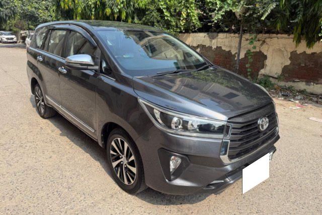 Toyota Innova Crysta 2.7 ZX 7 STR AT Second-hand 2022 Toyota Innova Crysta 2.7 ZX 7 STR AT for sale in New Delhi