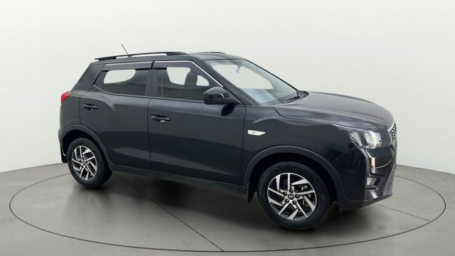 Mahindra XUV300 W6 Second-hand 2024 Mahindra XUV300 W6 for sale in Bangalore