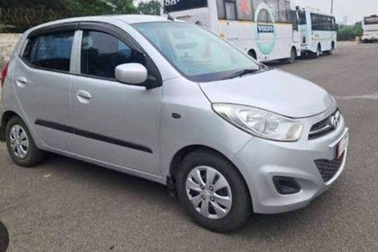 2012 हुंडई आई10 Magna