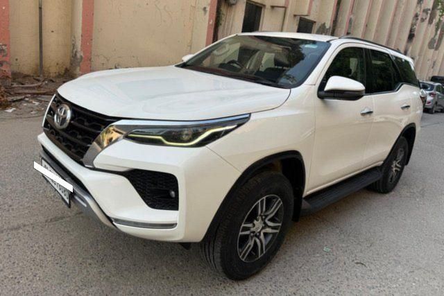 Second-hand 2024 Toyota Fortuner 4X2 Diesel AT for sale in New Delhi