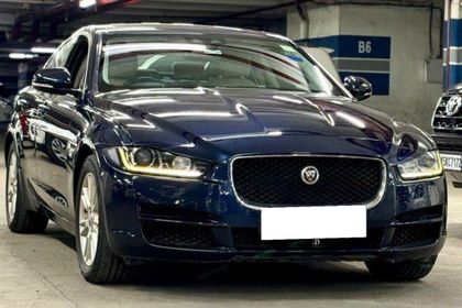 2017 Jaguar XE Prestige