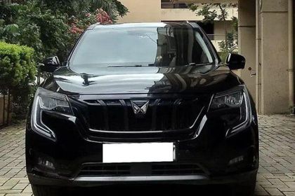 2025 Mahindra XUV700 AX7 7Str Diesel