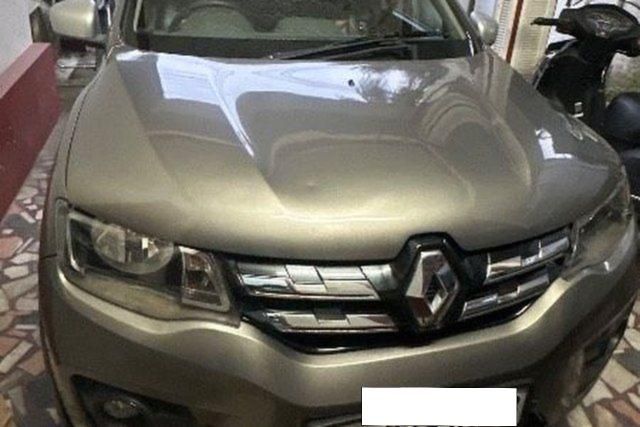 Second-hand 2018 Renault KWID 1.0 AMT RXT for sale in Kochi
