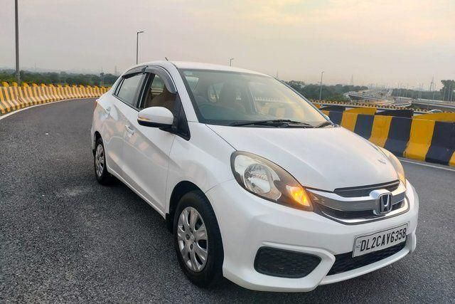 Second-hand 2016 Honda Amaze एसएक्स i VTEC for sale in New Delhi