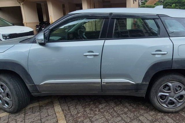 Maruti Suzuki Brezza Vxi CNG Second-hand 2024 Maruti Suzuki Brezza Vxi CNG for sale in Mumbai