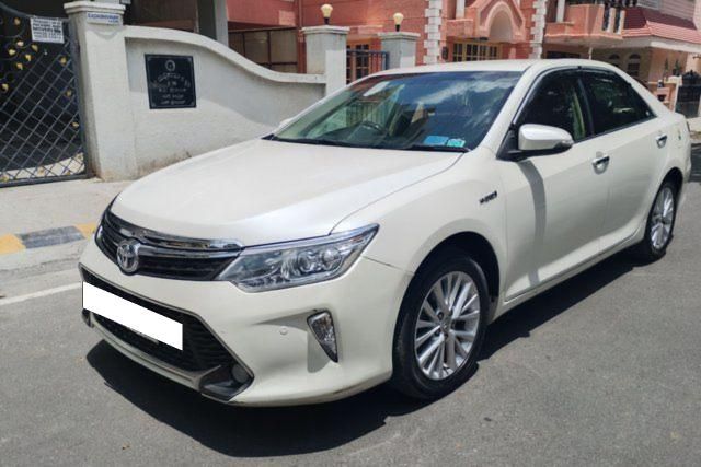 Toyota Camry Hybrid Second-hand 2016 Toyota Camry Hybrid for sale in Bangalore