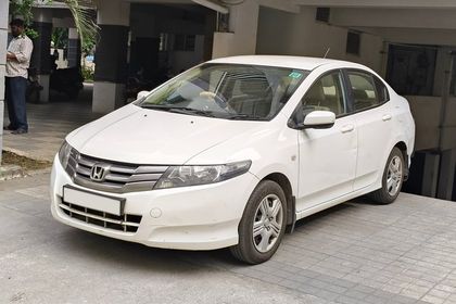2010 होंडा सिटी 1.5 S MT