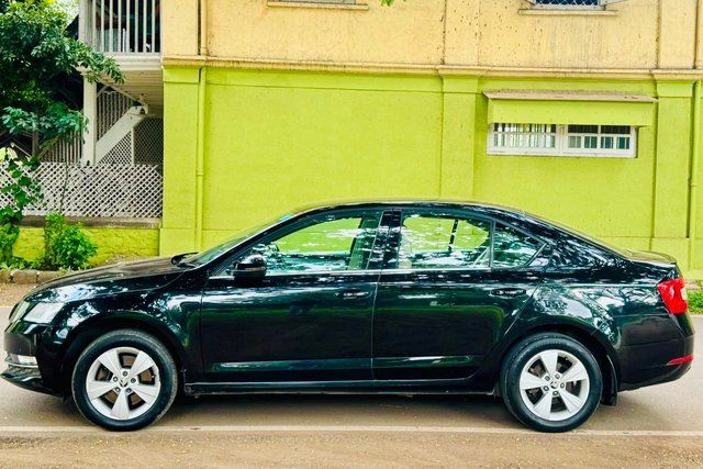 Skoda Octavia 1.8 TSI AT Style Second-hand 2018 Skoda Octavia 1.8 TSI AT Style for sale in Pune
