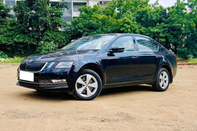 Skoda Octavia 1.8 TSI AT स्टाइल Second-hand 2018 Skoda Octavia 1.8 TSI AT स्टाइल for sale in Pune