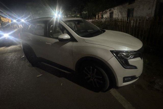 Second-hand 2023 Mahindra XUV700 AX7 AT BSVI for sale in Dahod
