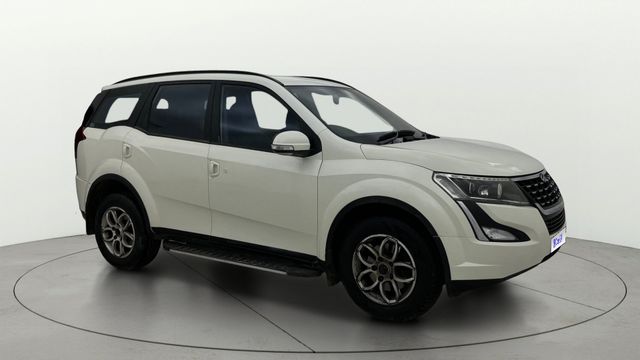 Mahindra XUV500 W7 AT Second-hand 2018 Mahindra XUV500 W7 AT for sale in Bangalore