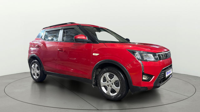 Mahindra XUV300 W6 Second-hand 2023 Mahindra XUV300 W6 for sale in Kolkata