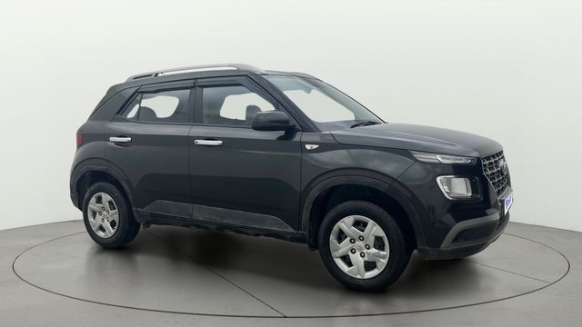 Second-hand 2020 Hyundai Venue एस रेनफोर्स्ड for sale in Bangalore