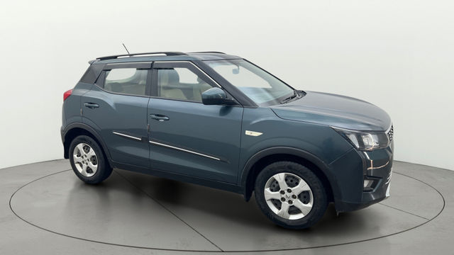 Mahindra XUV300 W6 Second-hand 2023 Mahindra XUV300 W6 for sale in Bangalore