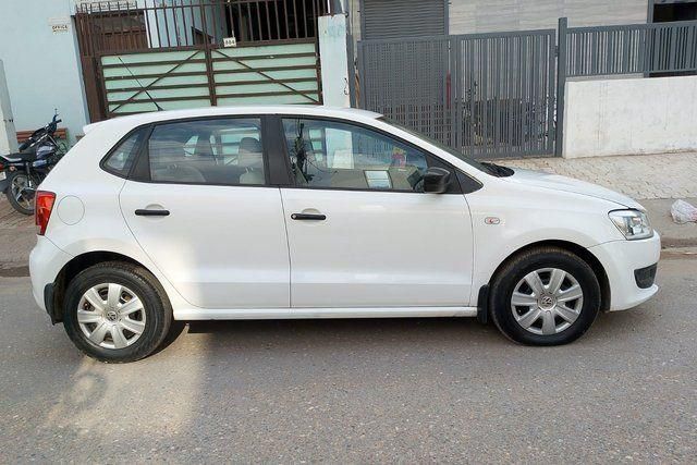 Second-hand 2011 Volkswagen Polo Petrol Trendline 1.2L for sale in Mohali