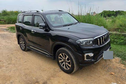2023 Mahindra Scorpio N Z8L डीजल AT बीएस6