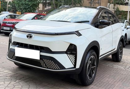 2023 Tata Nexon EV Empowered MR