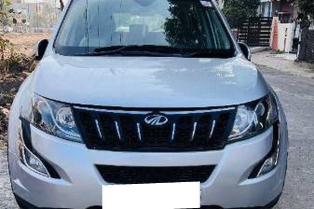 Mahindra XUV500 W10 1.99 mHawk Second-hand 2018 Mahindra XUV500 W10 1.99 mHawk for sale in Indore