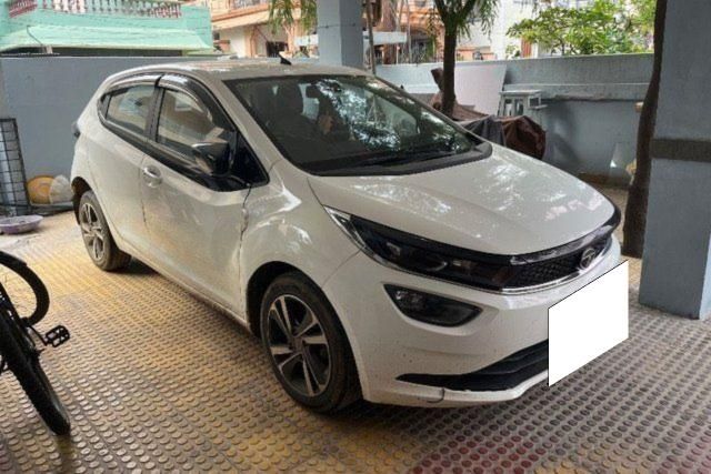 Tata Altroz XZ Diesel Second-hand 2023 Tata Altroz XZ Diesel for sale in Hyderabad