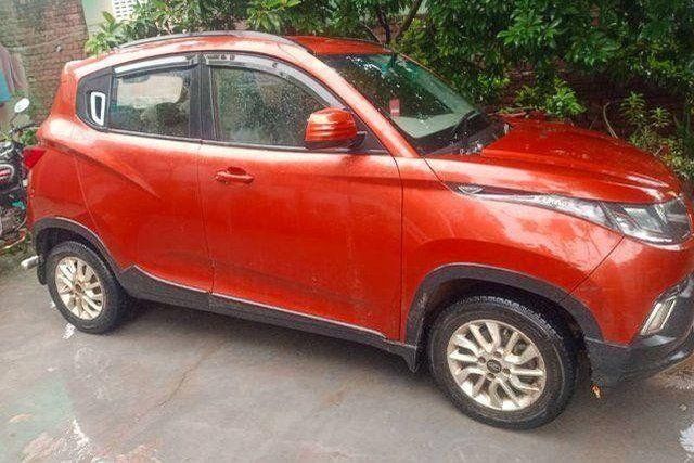Mahindra KUV 100 mFALCON D75 K8 Dual Tone Second-hand 2016 Mahindra KUV 100 mFALCON D75 K8 Dual Tone for sale in Bandikui