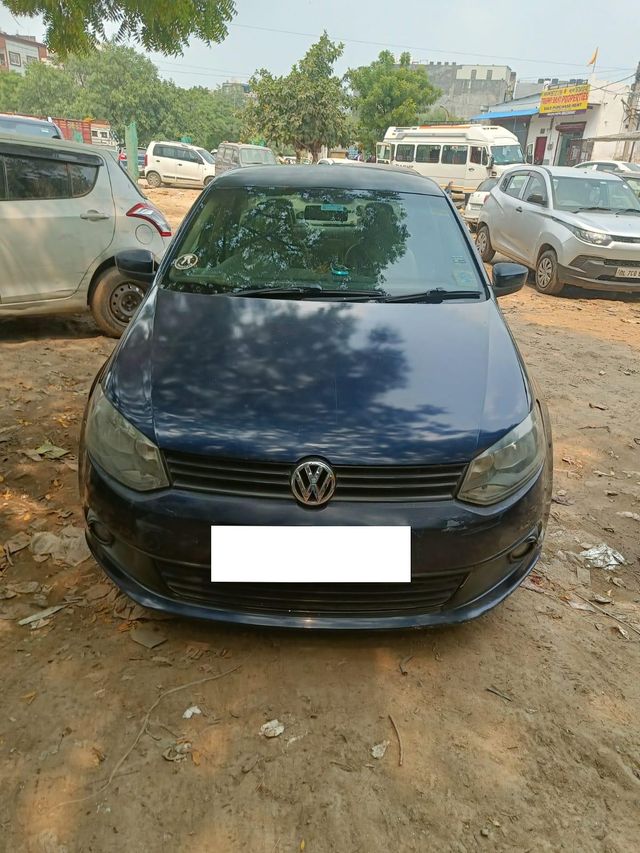 Volkswagen Vento पेट्रोल हाईलाइन AT Second-hand 2013 Volkswagen Vento पेट्रोल हाईलाइन AT for sale in New Delhi