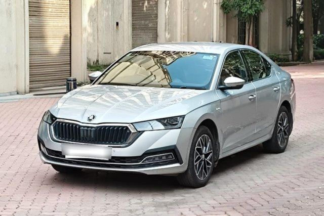 Skoda Octavia Laurin and Klement Second-hand 2022 Skoda Octavia Laurin and Klement for sale in Thane