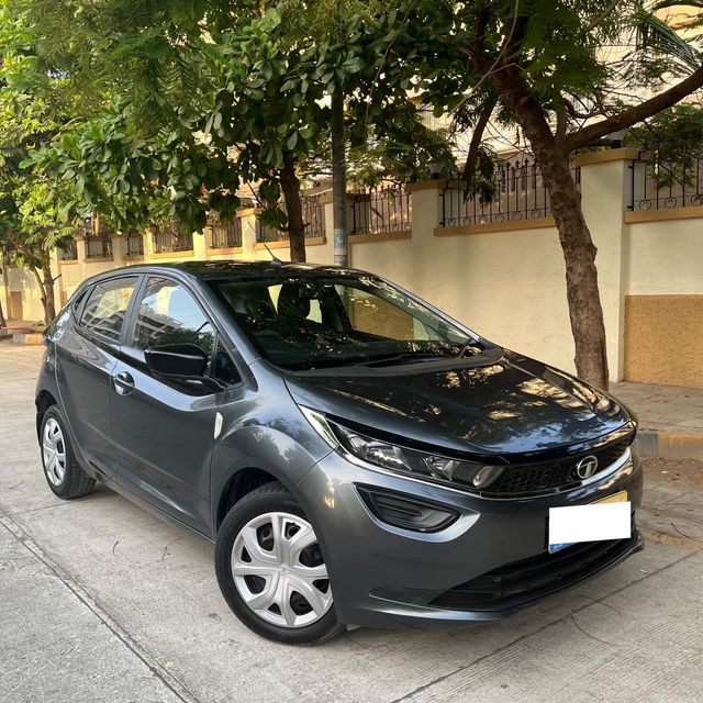 Second-hand 2022 Tata Altroz एक्सएम प्लस बीएस6 for sale in Thane